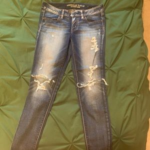 American Eagle Ripped Super Stretch Jeans Size 8